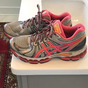 Asics Size 8.5 Pink and Orange Running Shoes
